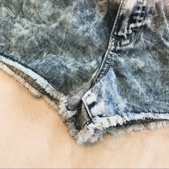 🌈⭐️HP 06/28!⭐️🌈 Ombré high-waisted Jean Shorts - Picture 5 of 7